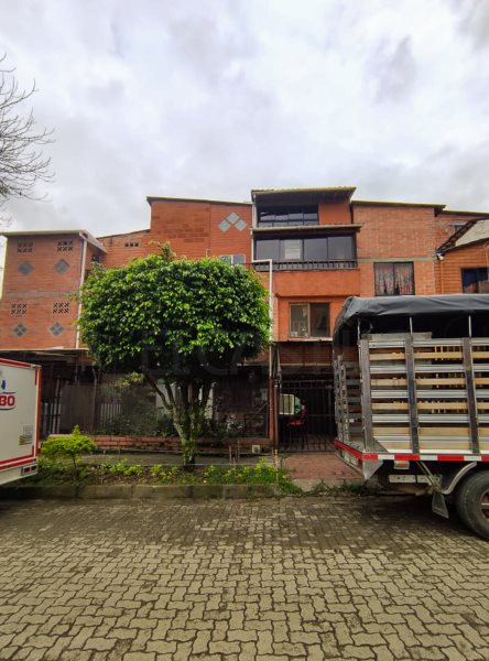 Apartamento en arriendo en BELEN LAS VIOLETAS, 60 m², 3 alcobas, 2 baños