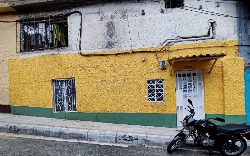 Apartaestudio en arriendo en BOMBONA 1, 18 m², 1 alcoba, 1 baño