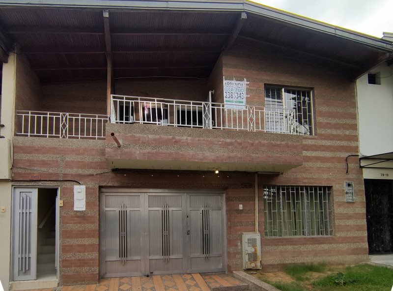 Casa en arriendo en BELEN MIRAVALLE, 115 m², 4 alcobas, 3 baños