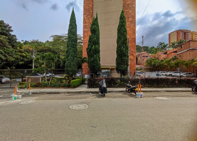 Apartamento en arriendo en RODEO ALTO, 44 m², 3 alcobas, 1 baño