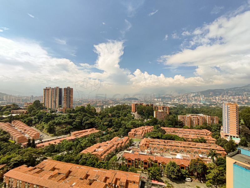 Apartamento en arriendo en RODEO ALTO, 64 m², 3 alcobas, 2 baños