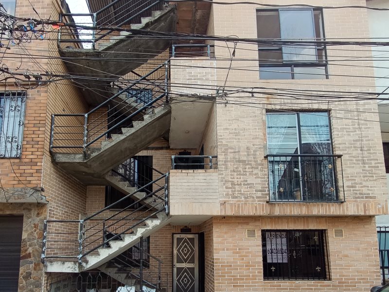 Casa-local en arriendo en BELEN SAN BERNARDO, 70 m², 3 alcobas, 2 baños