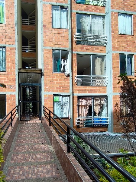 Apartamento en arriendo en ROBLEDO SANTA MARIA, 45 m², 3 alcobas, 1 baño