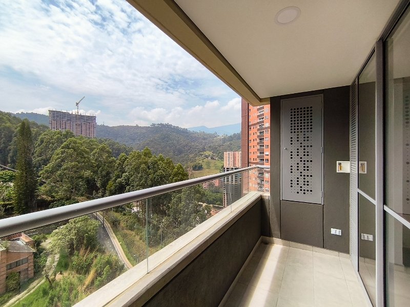 Apartamento en arriendo en SAN JOSE, 72 m², 3 alcobas, 2 baños