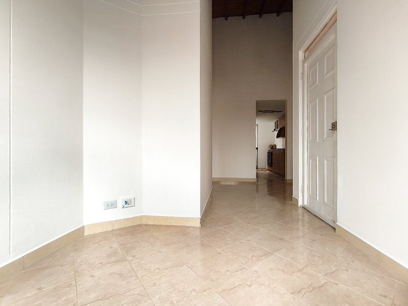 Apartamento en arriendo en RODEO ALTO, 58 m², 3 alcobas, 1 baño
