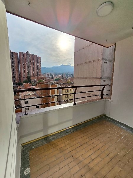 Apartamento en arriendo en LA AMERICA, 62 m², 3 alcobas, 2 baños