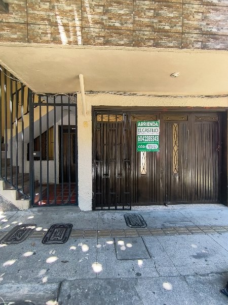 Casa-local en arriendo en BELEN VICUÑA, 110 m², 3 alcobas, 2 baños
