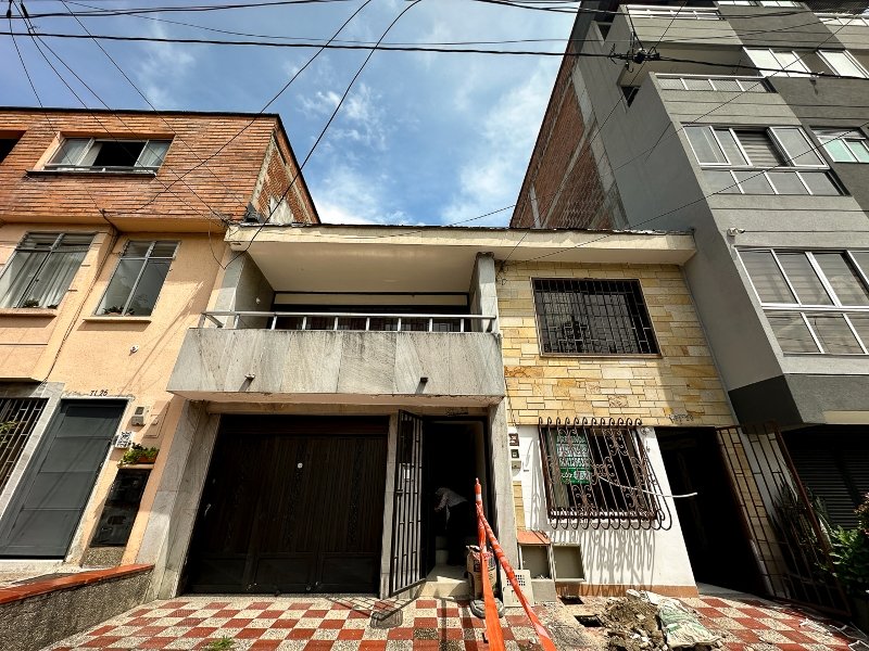 Casa en arriendo en BELEN ROSALES, 110 m², 3 alcobas, 2 baños