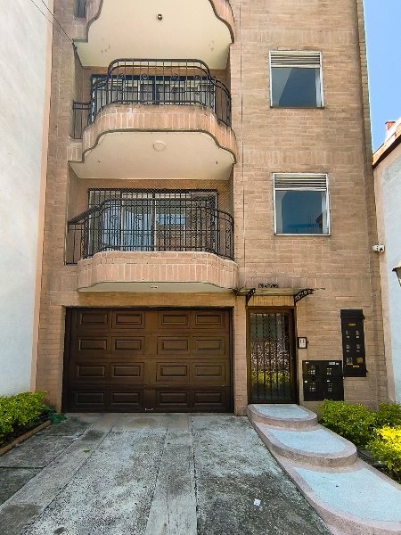 Apartamento en arriendo en BELEN SAN BERNARDO, 105 m², 3 alcobas, 3 baños