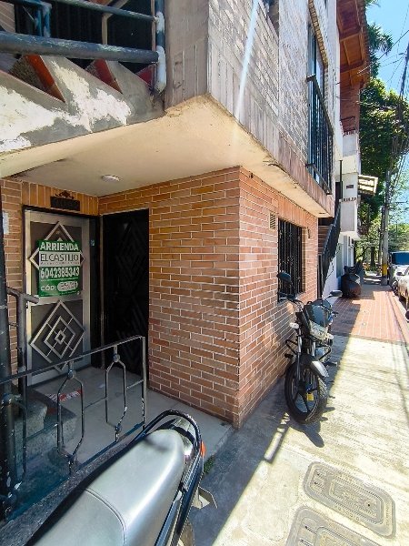 Casa-local en arriendo en BELEN SAN BERNARDO, 70 m², 3 alcobas, 2 baños