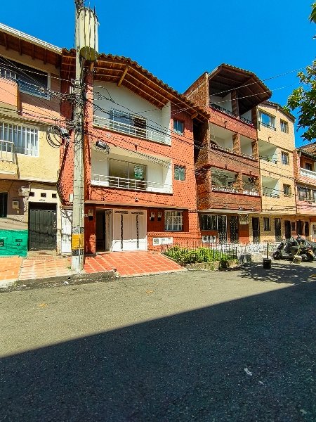 Apartamento en arriendo en BELEN SAN BERNARDO, 90 m², 3 alcobas, 2 baños
