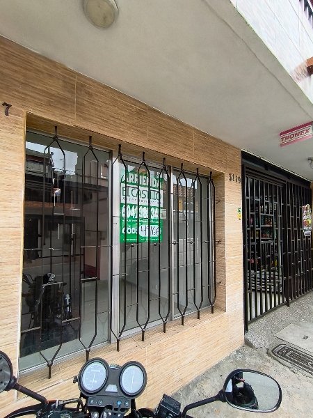 Local en arriendo en BELEN LOS ALPES, 12 m², 1 baño