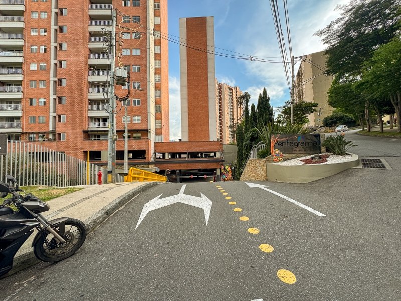 Apartamento en arriendo en RODEO ALTO, 60 m², 2 alcobas, 2 baños