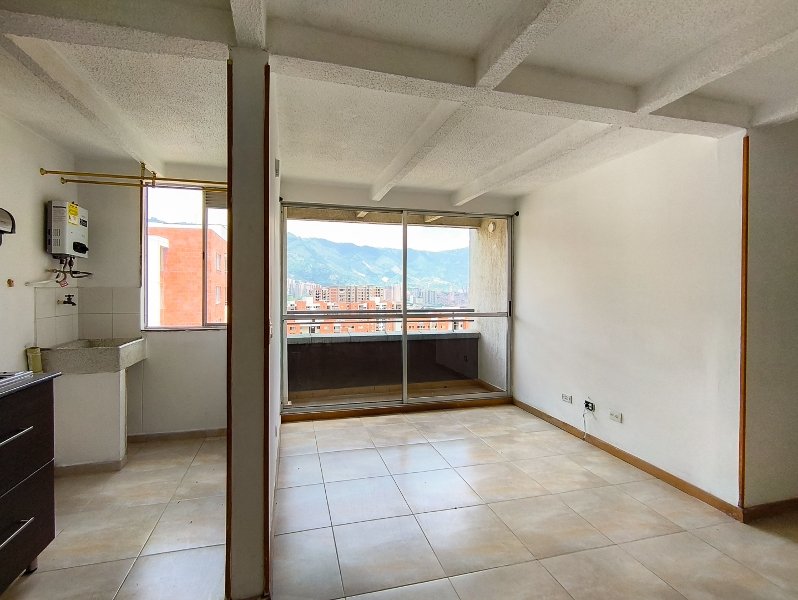 Apartamento en arriendo en MADERA, 55 m², 3 alcobas, 2 baños