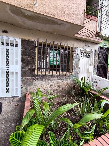 Casa en arriendo en BELEN MIRAVALLE, 140 m², 3 alcobas, 2 baños