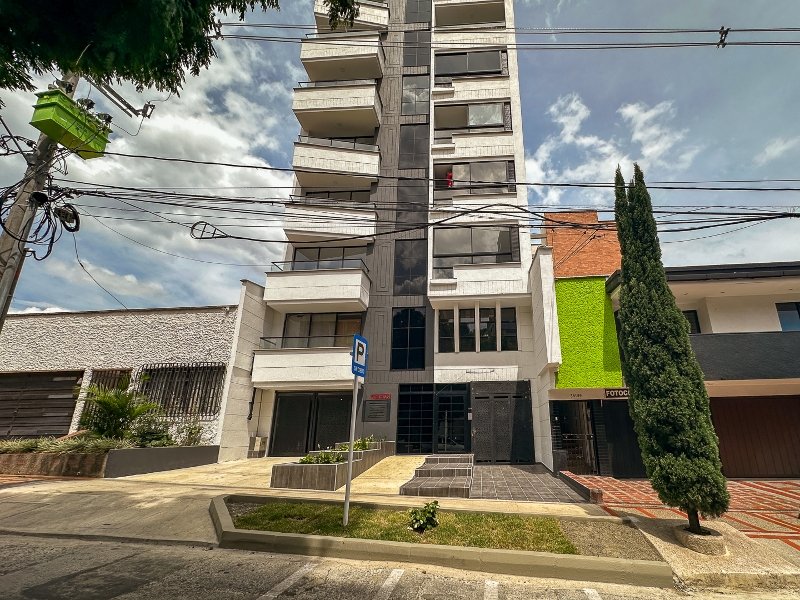 Apartamento en arriendo en LAURELES, 110 m², 2 alcobas, 2 baños