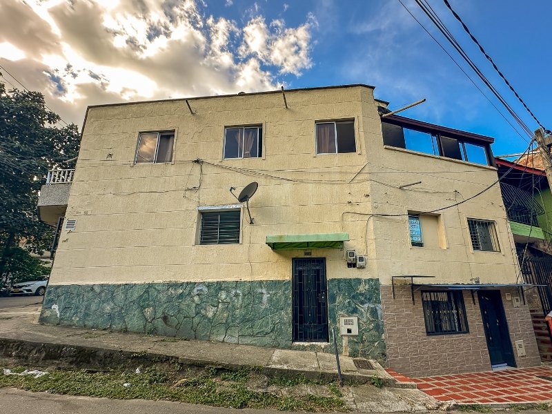 Apartamento en arriendo en ARANJUEZ, 56 m², 3 alcobas, 1 baño