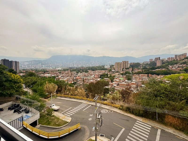 Apartamento en arriendo en LOMA DE LOS  BERNAL, 50 m², 2 alcobas, 1 baño