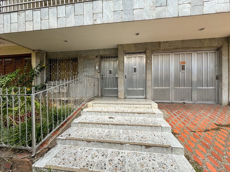 Casa en arriendo en BELEN ROSALES, 200 m², 4 alcobas, 3 baños