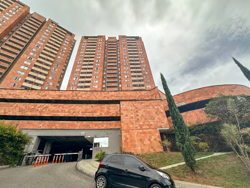 Apartamento en arriendo en ROBLEDO, 45 m², 3 alcobas, 1 baño
