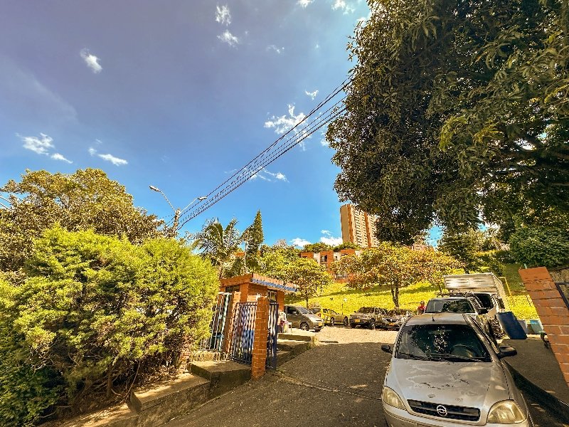 Apartamento en arriendo en ROBLEDO LA CAMPIÑA, 68 m², 3 alcobas, 1 baño