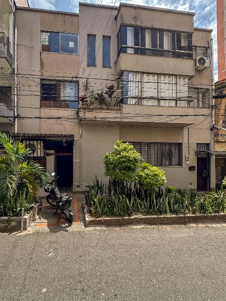 Apartamento en arriendo en LAURELES, 78 m², 2 alcobas, 2 baños