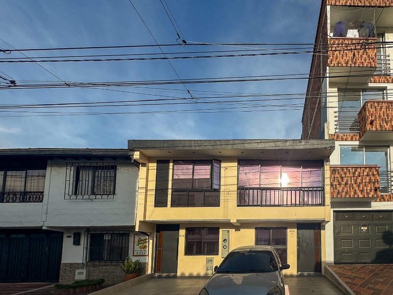 Casa en arriendo en BELEN LA NUBIA, 175 m², 2 alcobas, 2 baños