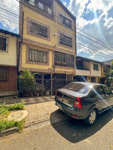 Apartamento en arriendo en BELEN LA NUBIA, 80 m², 3 alcobas, 2 baños