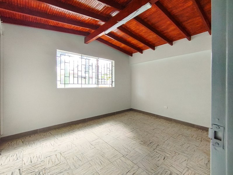 Bodega en arriendo en BELEN NOGAL, 90 m², 3 alcobas, 3 baños