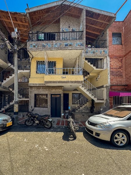 Apartamento en arriendo en BELEN SAN BERNARDO, 85 m², 3 alcobas, 2 baños
