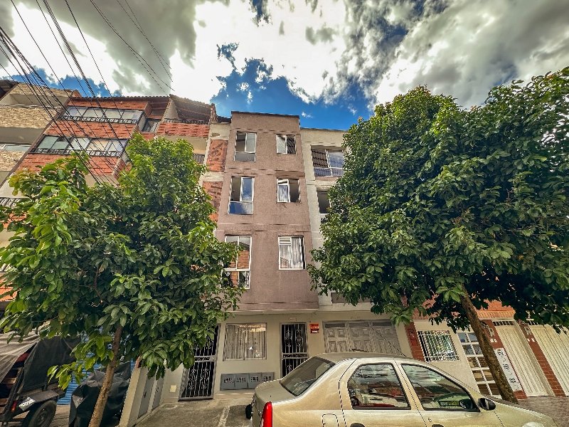 Apartamento en arriendo en BELEN LOS ALPES, 90 m², 2 alcobas, 2 baños