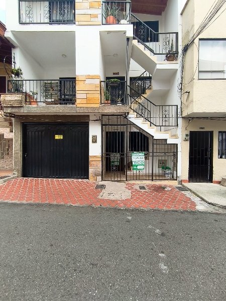 Casa en arriendo en BELEN LA GLORIA, 108 m², 3 alcobas, 2 baños
