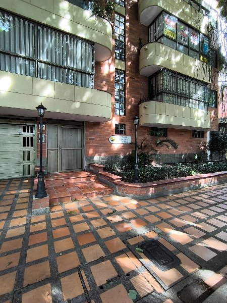 Casa en arriendo en ESTADIO, 75 m², 3 alcobas, 2 baños
