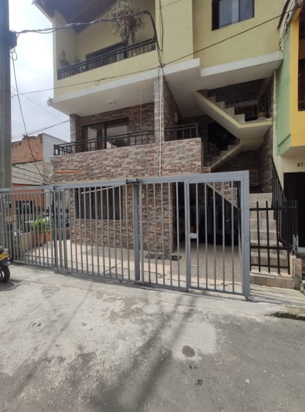 Apartamento en arriendo en BELEN LA PRADERA, 81 m², 3 alcobas, 1 baño