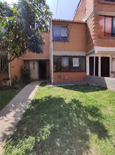 Casa en arriendo en BELEN LAS VIOLETAS, 130 m², 3 alcobas, 2 baños