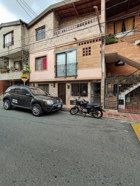 Apartamento en arriendo en BELEN SAN BERNARDO, 95 m², 3 alcobas, 2 baños